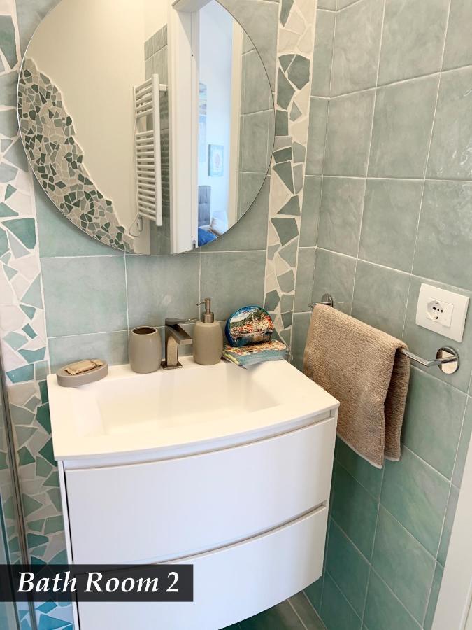 Nautilus Vista Mare Mozzafiato A 180 Gradi- Posto Auto Privato - 2 Camere Matrimoniali Piu 1 Divano Letto Singolo-Sky,Netflix-Wifi 200Mg Rapallo Kültér fotó